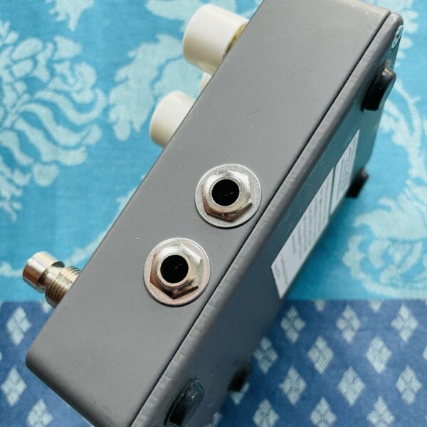 Alternative view of Pédale synthé Electro-Harmonix MonoSynth n°2021026765, boite, alim