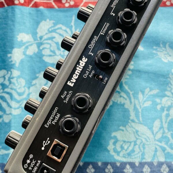 Alternative view of Pédale écho Eventide Time Factor n°TF-13737, boite et alim d’origine