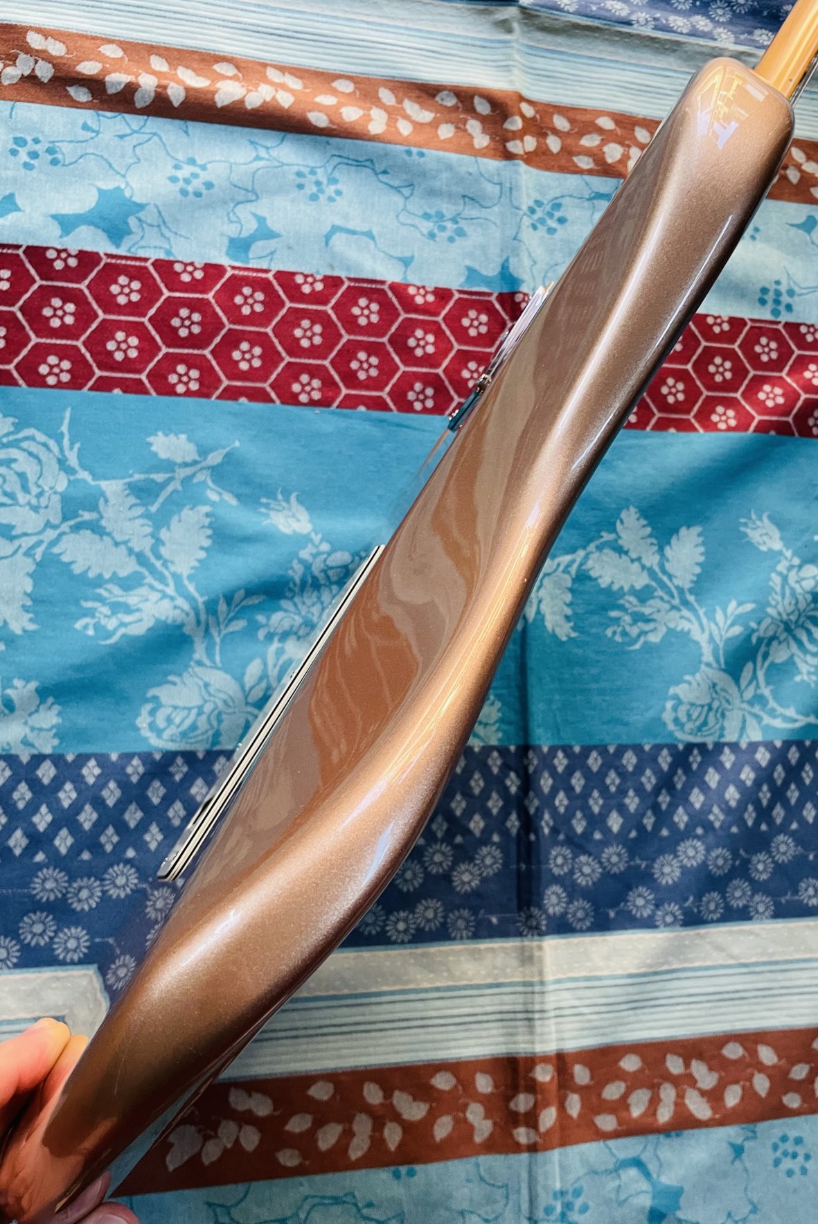 Guitare électrique Fender American Pro Classic Stratocaster Faded Firemist Gold n°US25061569, modèle 0114942384 (2025, USA), housse Fender, clé, certificats papiers Fender. – Image 6