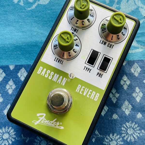 Pédale Fender Bassamp Reverb n°CVTK24002991, boite d’origine