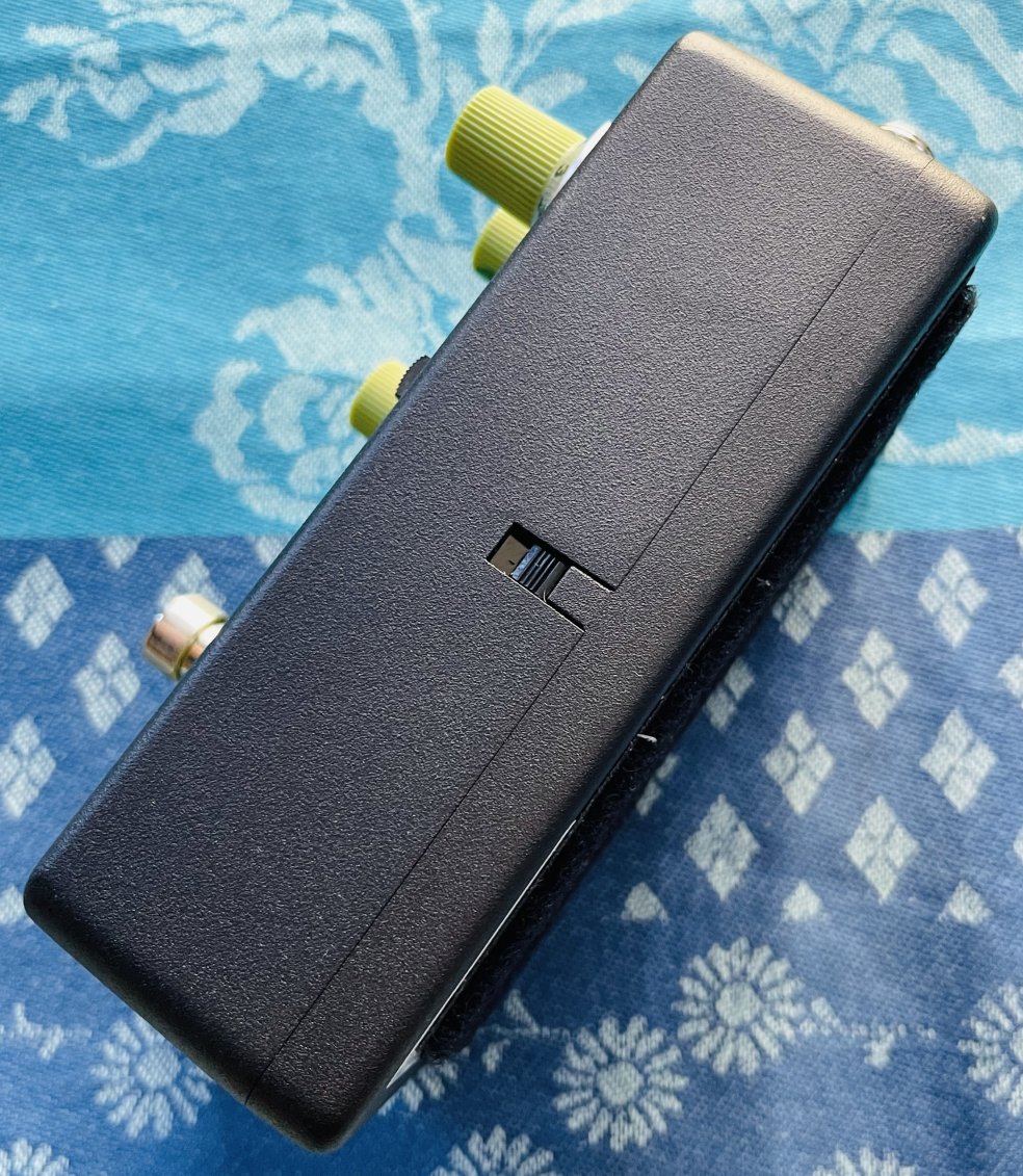 Pédale Fender Bassamp Reverb n°CVTK24002991, boite d’origine – Image 2