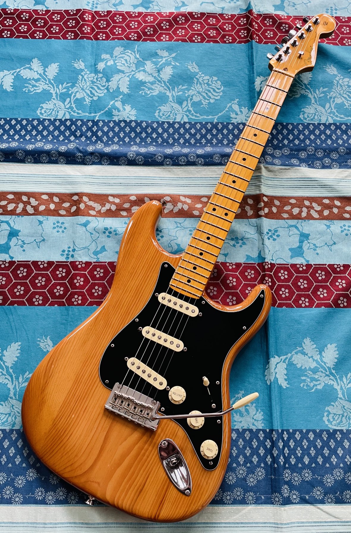 Guitare électrique Fender Professionnal II stratocaster Roasted Pine n° US22091230 (2022, USA), modèle 0113902763, étui Fender, papiers Fender