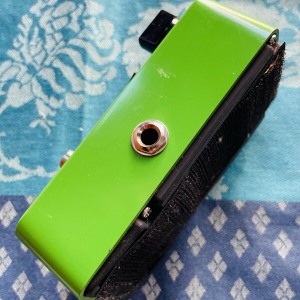 Alternative view of Pédale compresseur Harley Benton Dynamic Compressor n°2174030WBA00095, boite d’origine, notice