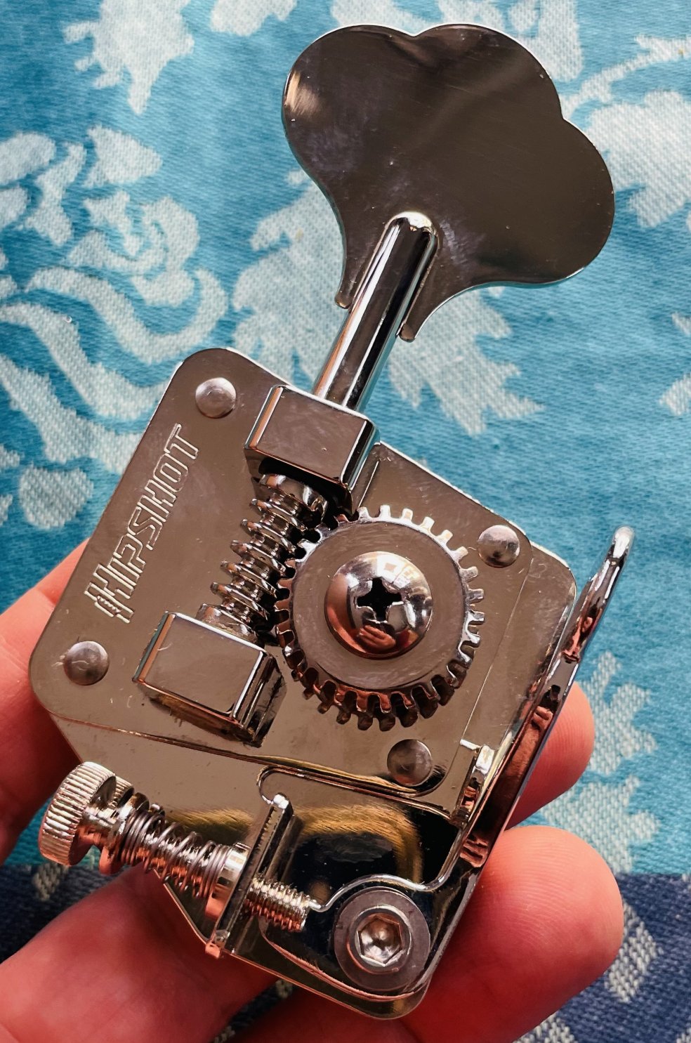 Detuner pour basse électrique Hipshot BT2