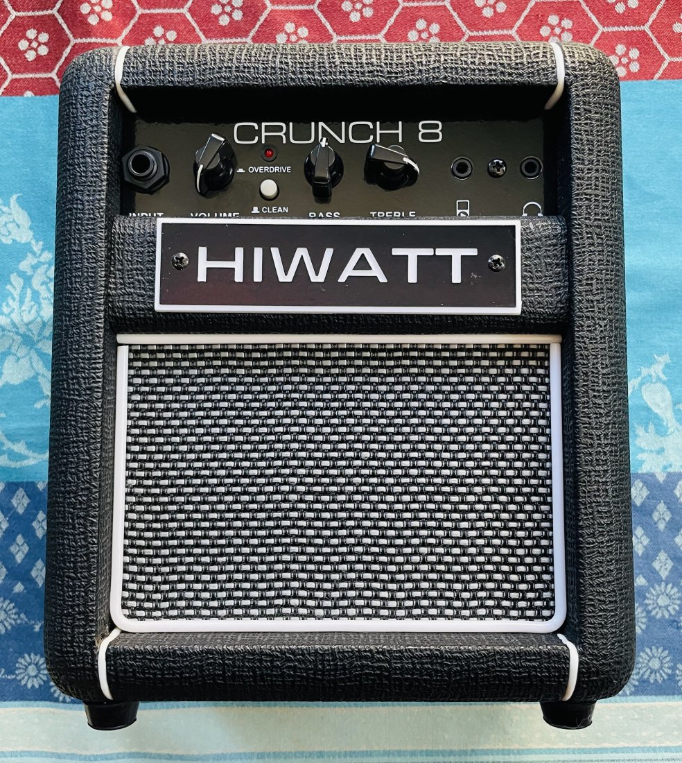 Ampli guitare Hiwatt Crunch 8 n°18000018, alim d’origine, 8W
