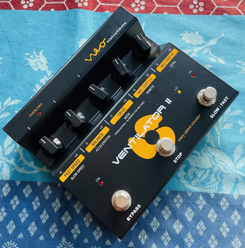 Pédale simulation cabinet Leslie Neo Ventilator II n°2107980, boite et alim d’origine, notice