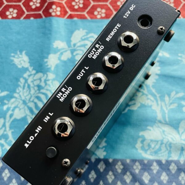 Alternative view of Pédale simulation cabinet Leslie Neo Ventilator II n°2107980, boite et alim d’origine, notice