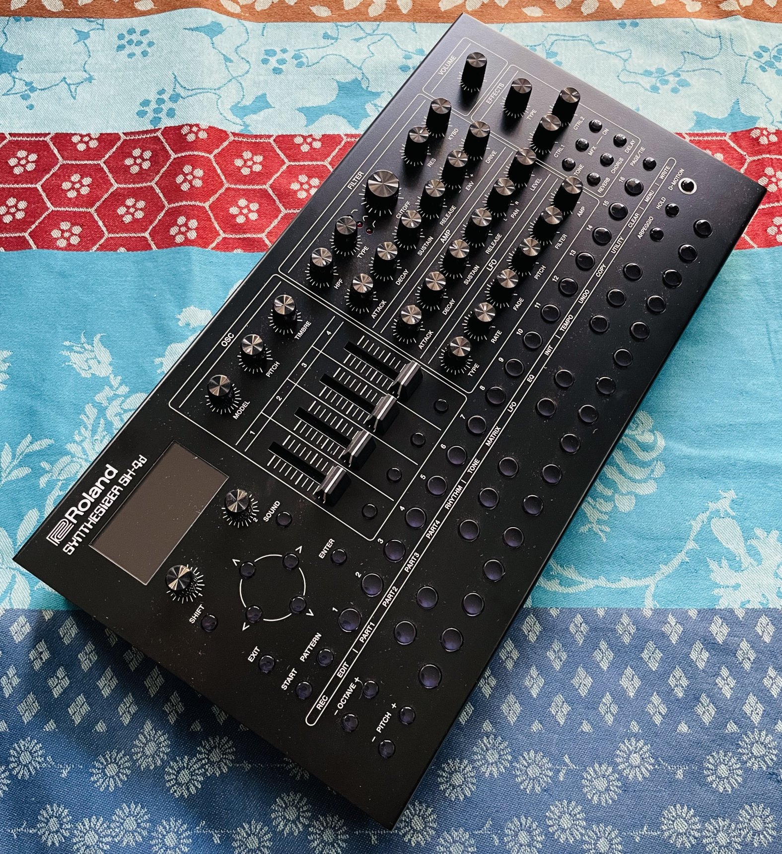 Synthé expandeur desktop Roland SH-4D n°Z7Q7092, boite d’origine