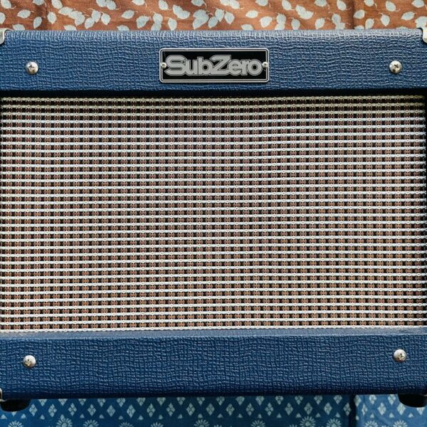 Alternative view of Ampli lampes Subzero Tube-5 n°17090146 (England), 5W