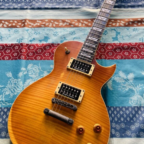 Guitare électrique VGS Eruption Pro, ajout Push Pull Treble Bleed et micros Seymour Duncan, mécaniques autobloquantes