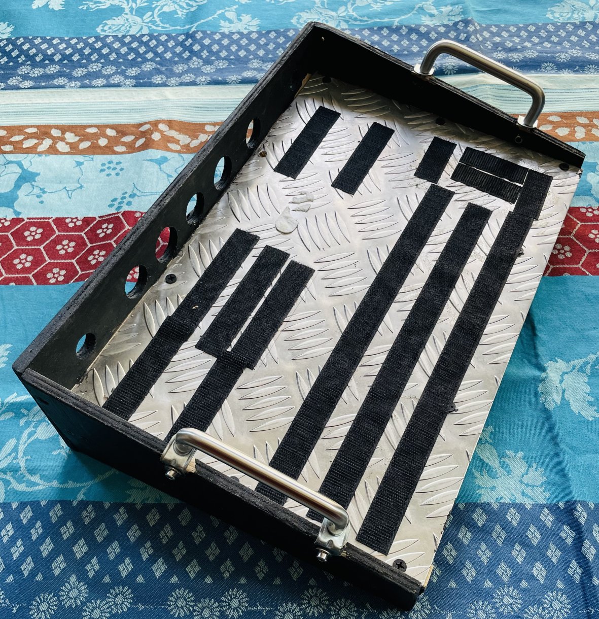 Valise pedalboard fait maison