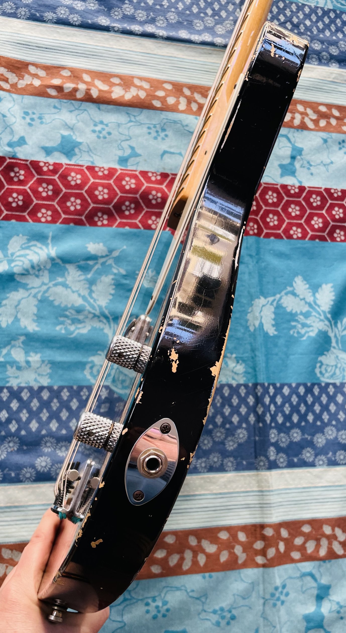 – Très rare basse électrique Fender Limited Custom Shop La Cabronita Boracho Relic n°CZ520405 (2012, USA), étui Fender USA, certificat et papiers divers, limitée à 30 exemplaires ! – Image 7