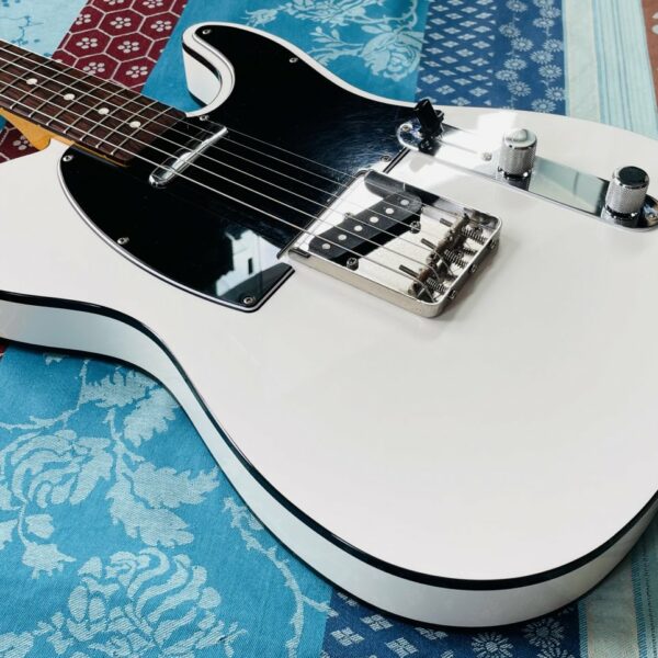 Alternative view of Guitare électrique Fender MIJ Traditional 60’s Telecaster Vintage White n°5351660341 (2019, Japan), série limitée