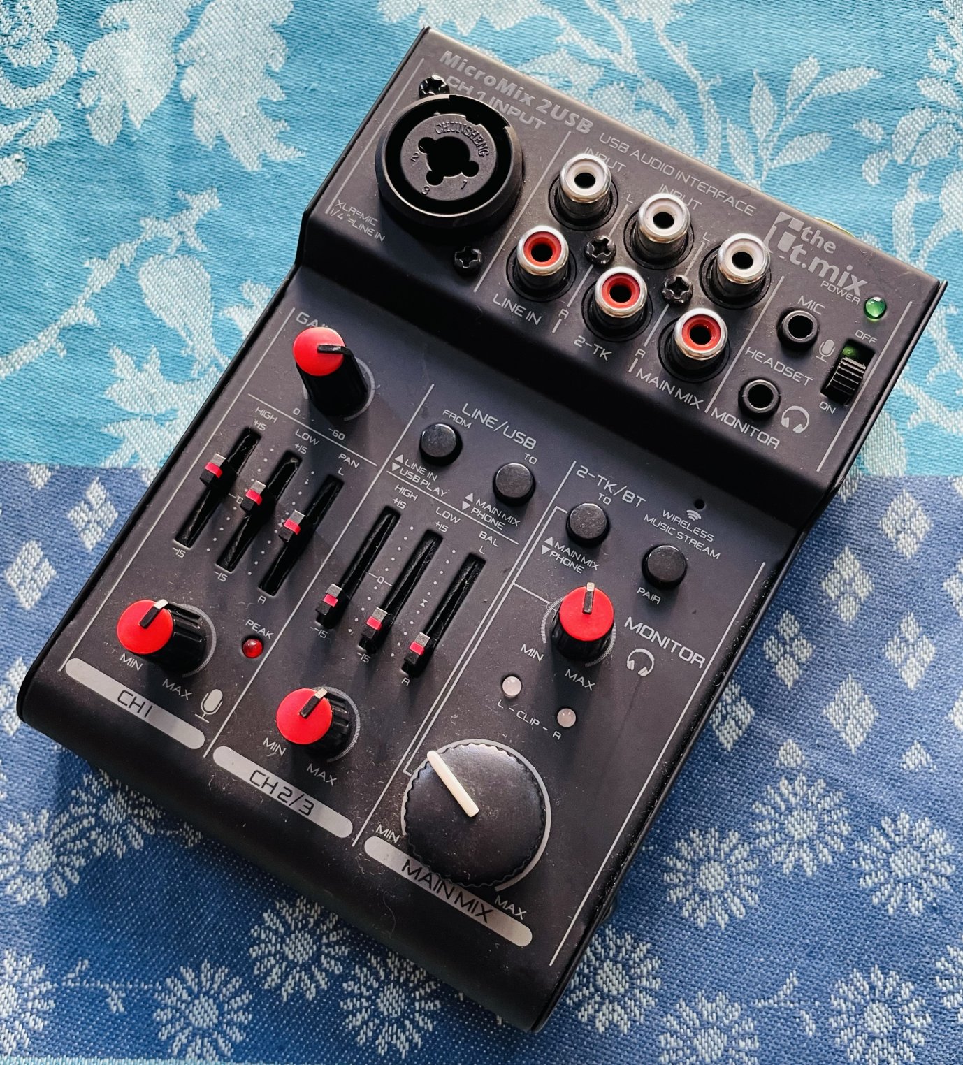 Mini carte son console de mixage The T.Mix MicroMix 2USB n°TOMAN1800172, usb, bluetooth