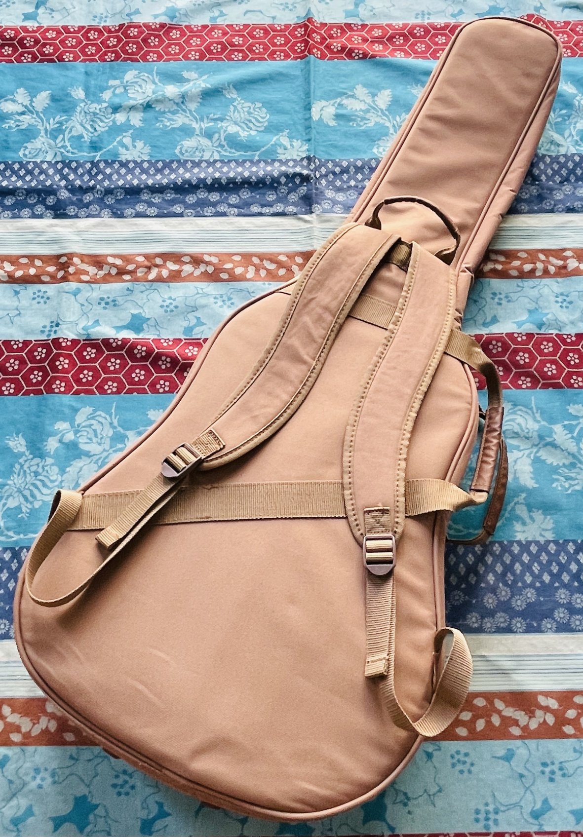 Guitare acoustique Taylor Big Baby BBT n°2101256259 (Mexico), housse d’origine Taylor, réglée luthier Manteau (10.04.26) – Image 16