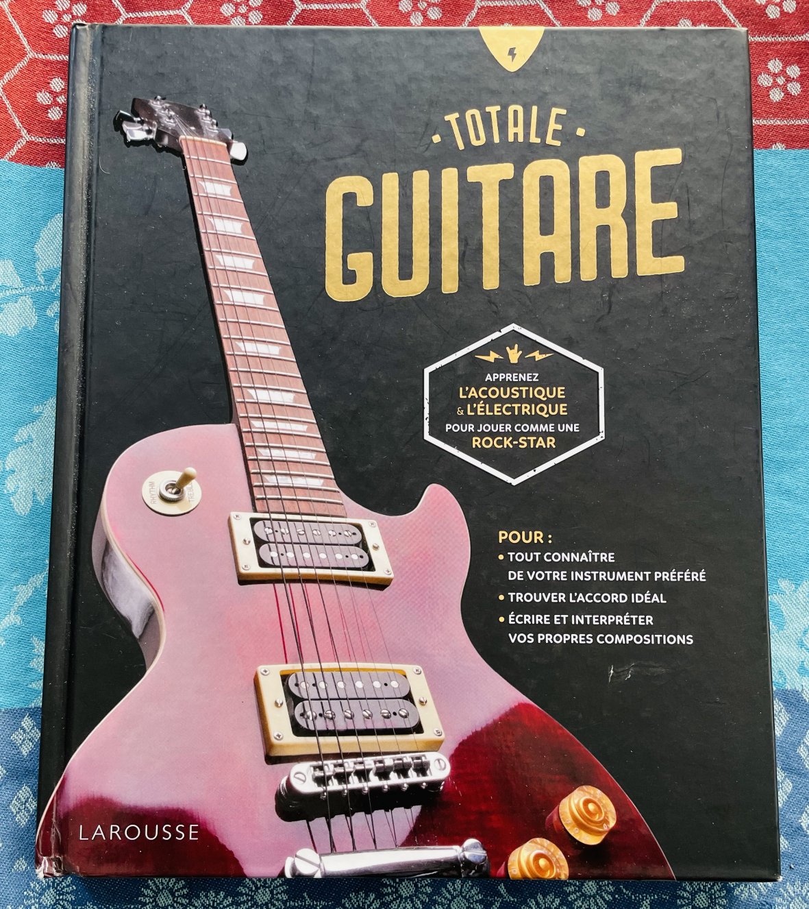 Livre Totale Guitare, Larrouse