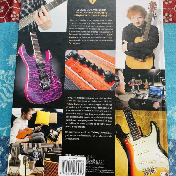 Alternative view of Livre Totale Guitare, Larrouse