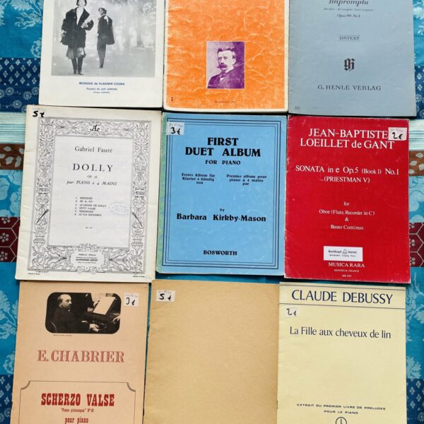 Alternative view of Lot de partitions, méthodes, solfège, piano… (lot n°2)