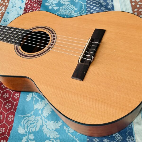 Alternative view of Guitare classique trois quart Antonio Pinto de Carvalho 1 CM n°7071334, housse Tobago
