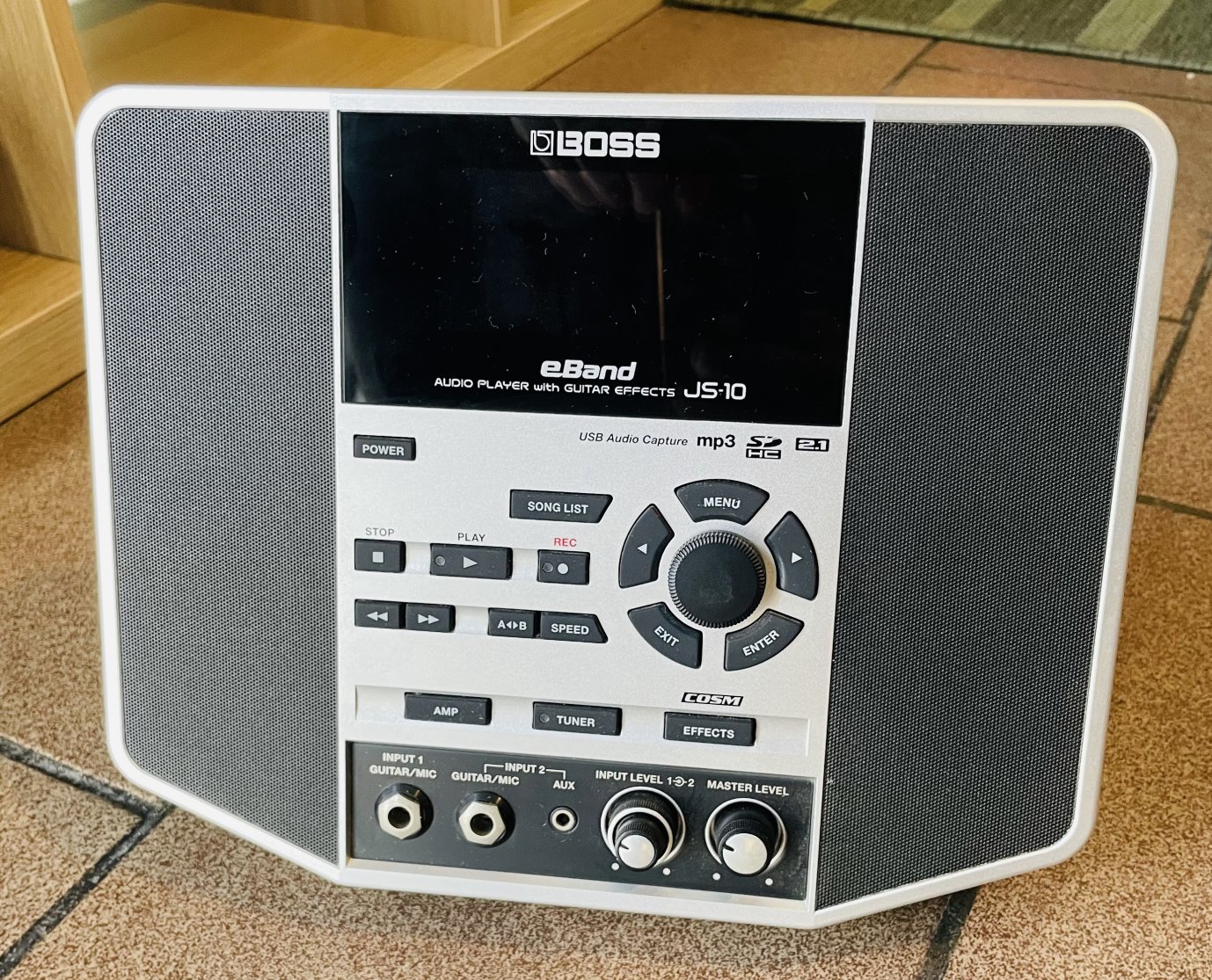 Ampli station de travail pour guitare Boss JS-10 n°CJJ1807, boite d’origine, notice, alim
