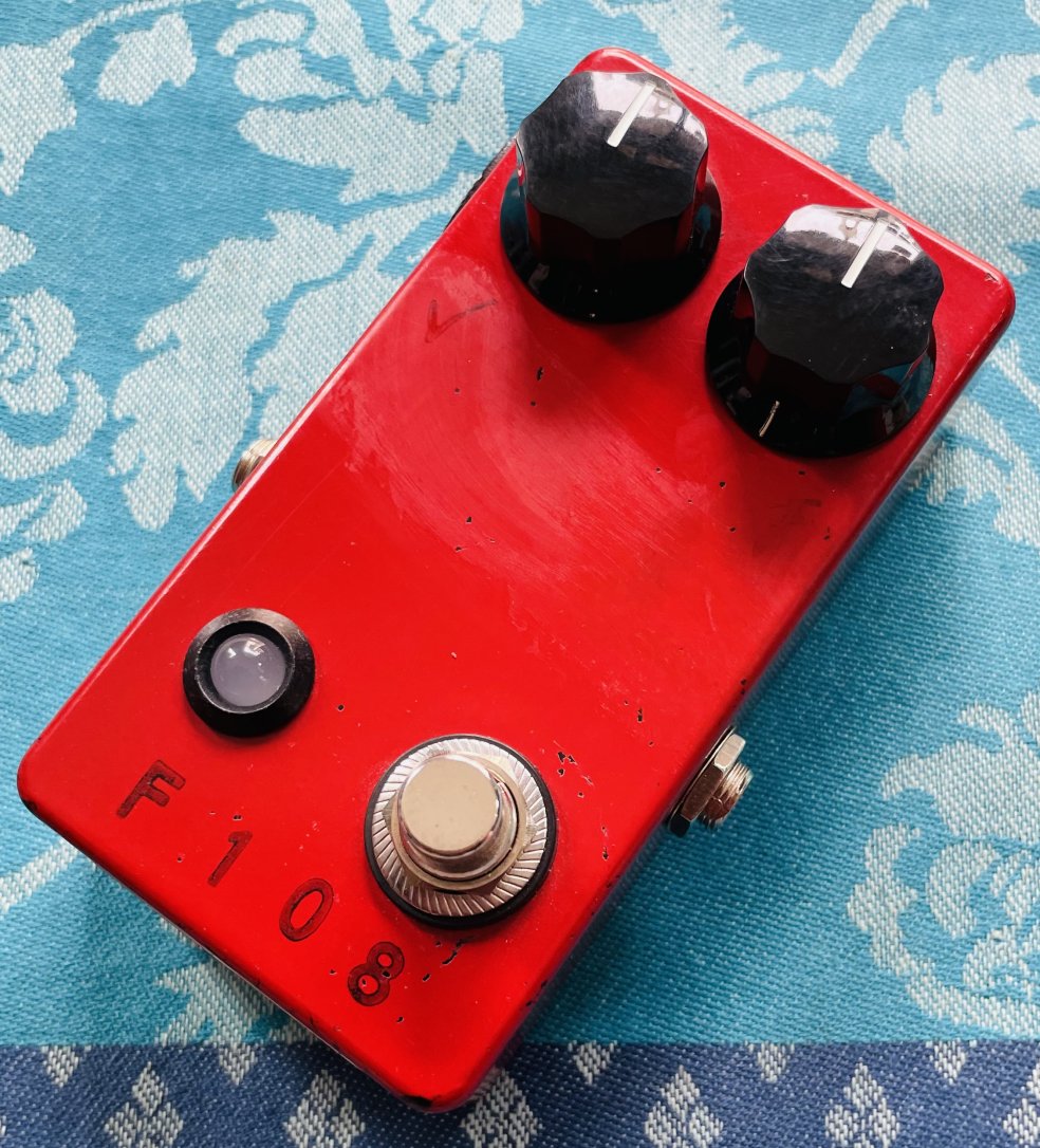 Pédale fuzz CC Effects F108, fait main (France), pochette d’origine