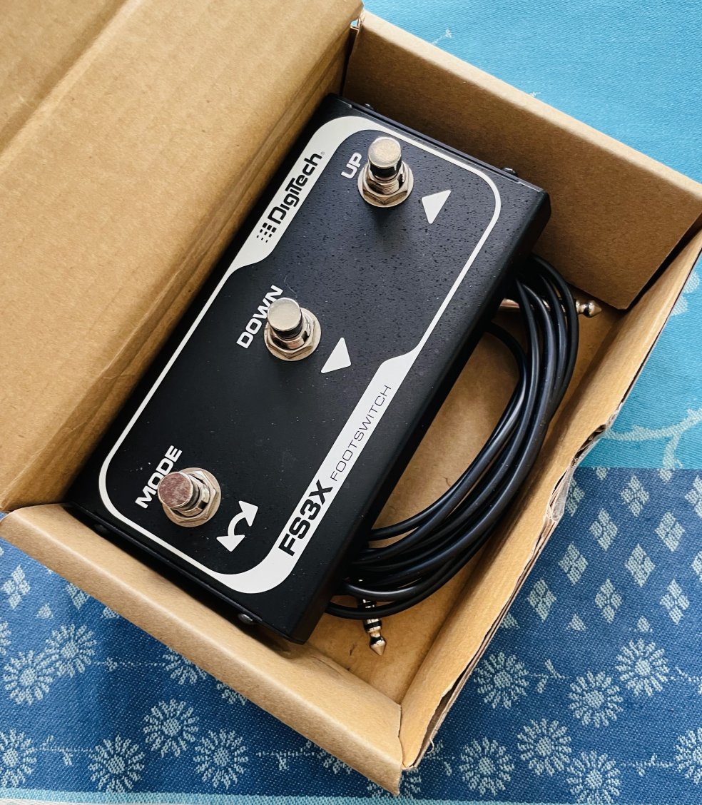 Pédale d’accompagnement looper Digitech Trio+ n°12002608764, boite et alim d’origine, footswitch Digitech FS6 n°12002481584, boite d’origine – Image 7