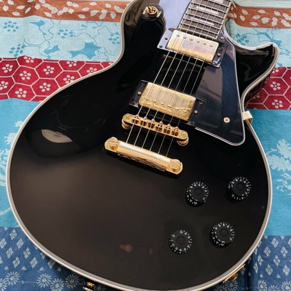Alternative view of Guitare électrique Epiphone Les Paul Custom Ebony n°24061525150, étui X-tone case