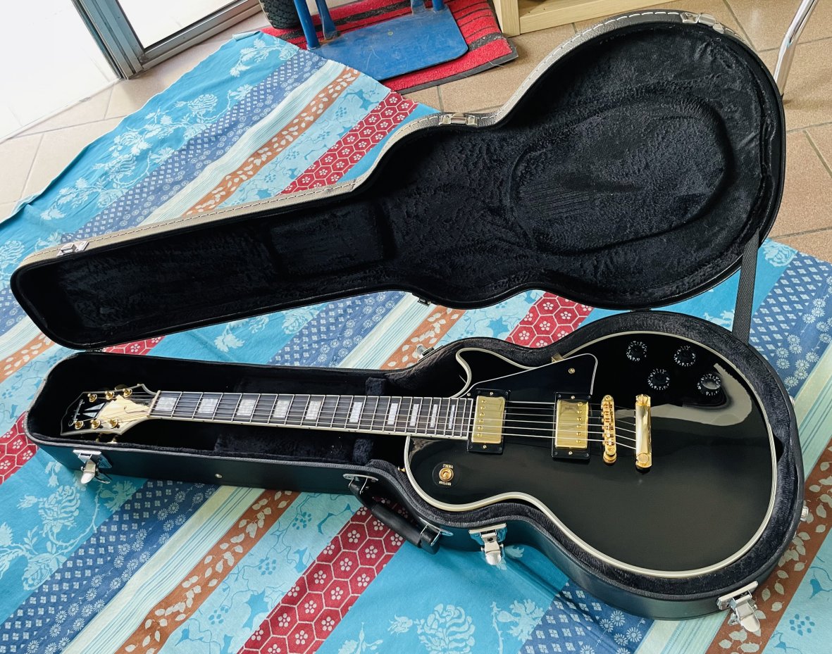 Guitare électrique Epiphone Les Paul Custom Ebony n°24061525150, étui X-tone case – Image 10