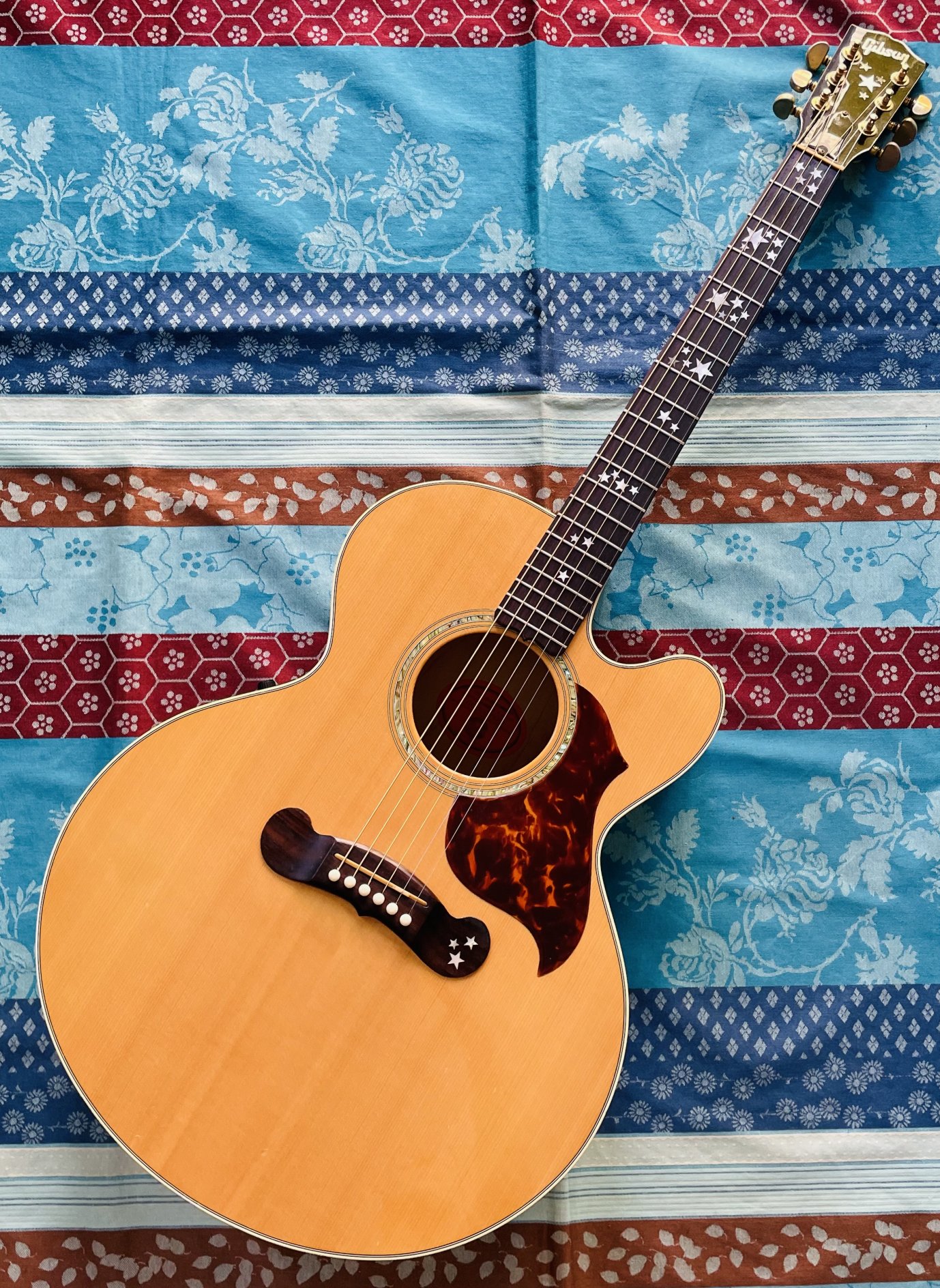 Guitare électro-acoustique Gibson EC-20 Stardust Natural n°91687015 (1997, USA), étui, révision luthier Thébé (21.05.26)