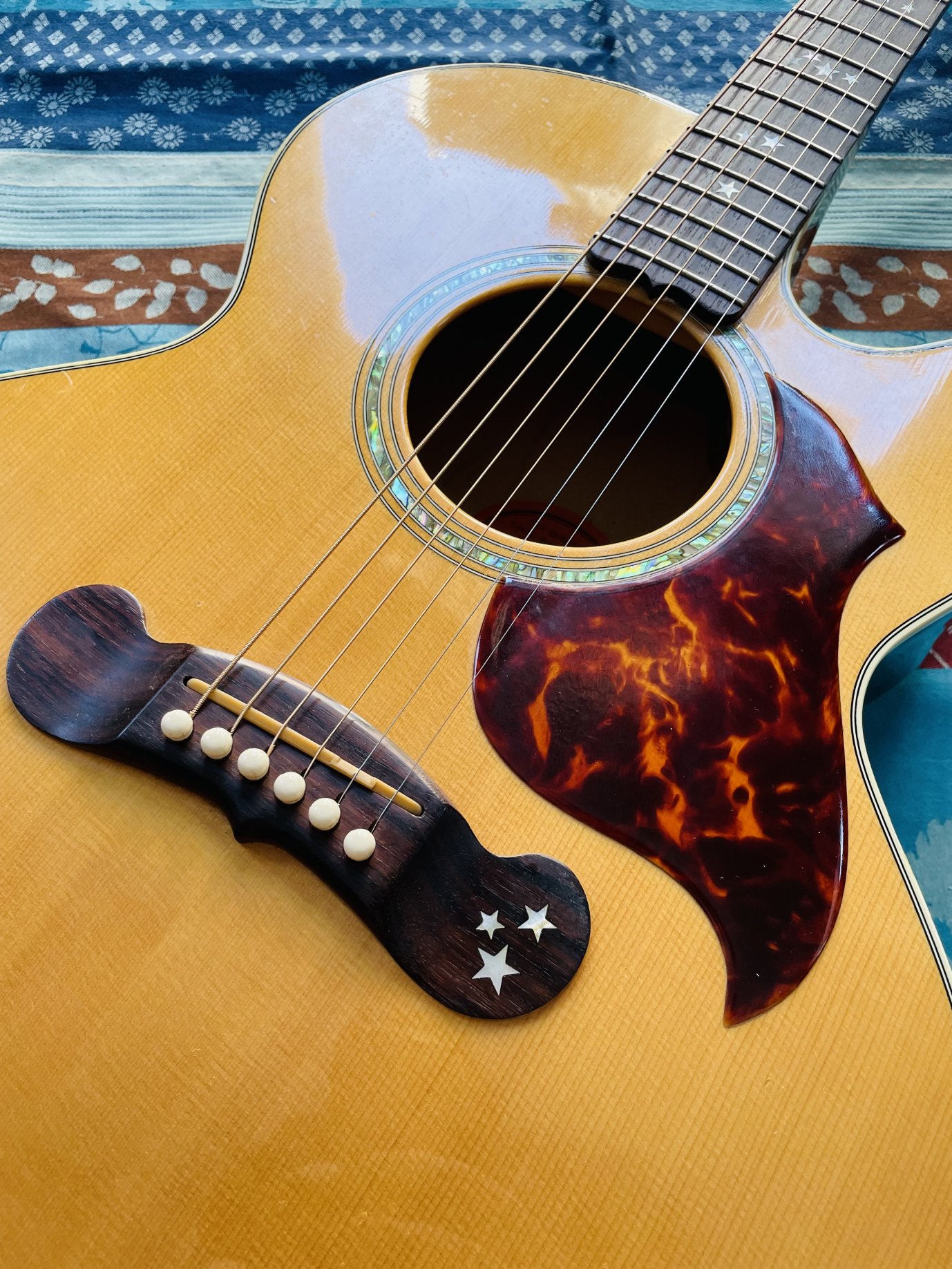 Guitare électro-acoustique Gibson EC-20 Stardust Natural n°91687015 (1997, USA), étui, révision luthier Thébé (21.05.26) – Image 3