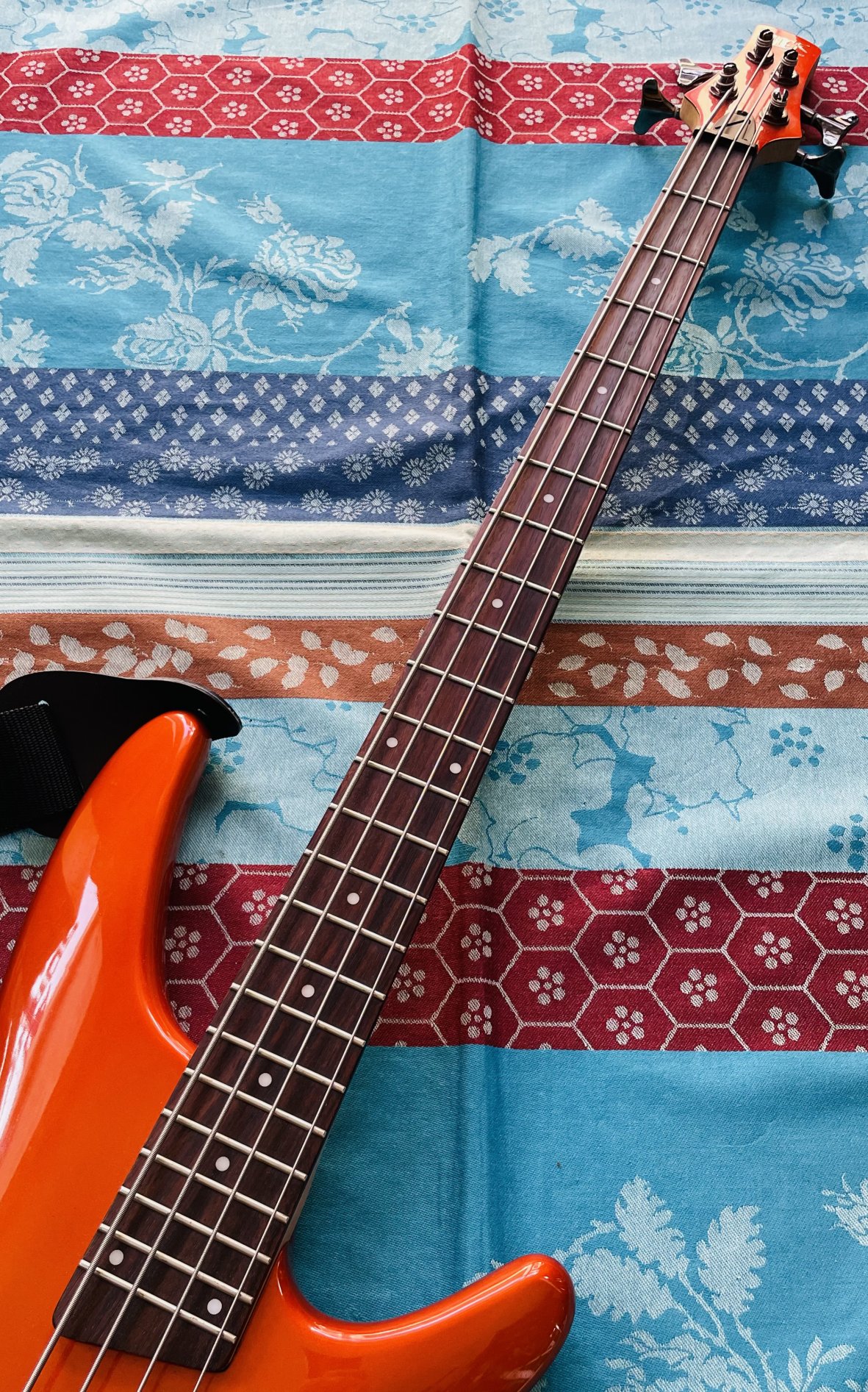 Basse électrique Ibanez SR-300 Orange n°100630355, Soundgear Series, housse Thomann – Image 4