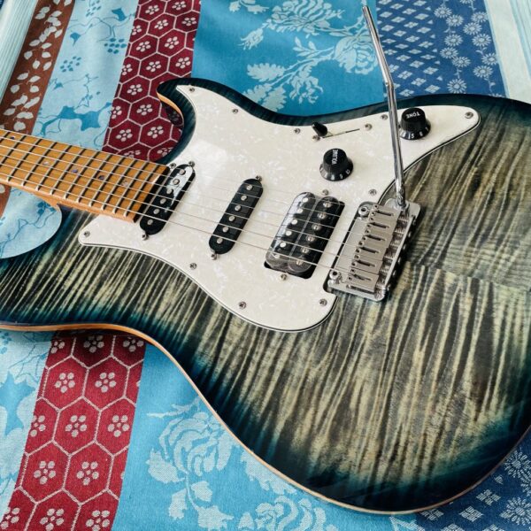 Alternative view of Guitare électrique Sire Larry Carlton S7 FM n°2N21721616 (2021, Indonésie)