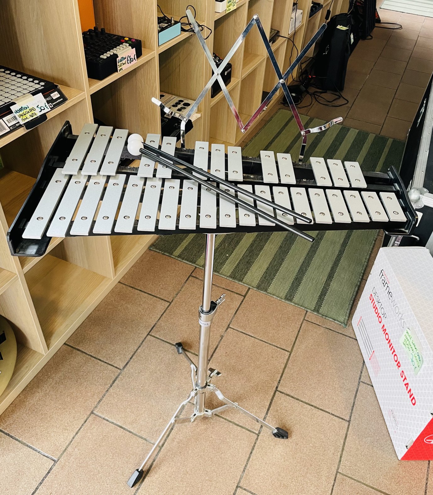 Glockenspiel Mapex MRK32P, stand housse et accessoires d’origine