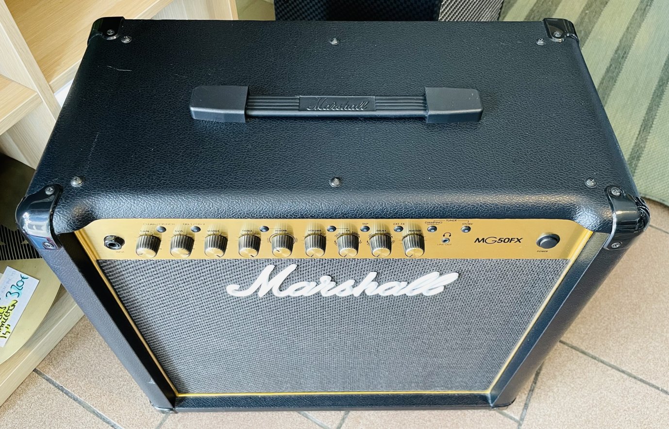 Ampli guitare Marshall MG50DFX n°V0115110E2, alim, footswitch Marshall – Image 2