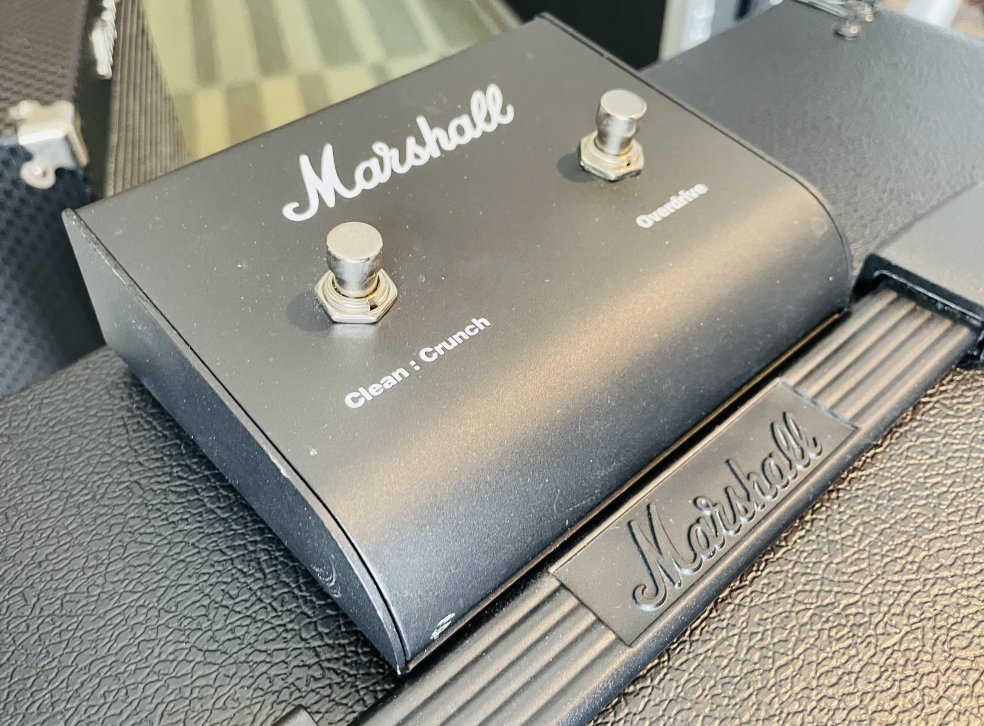 Ampli guitare Marshall MG50DFX n°V0115110E2, alim, footswitch Marshall – Image 4
