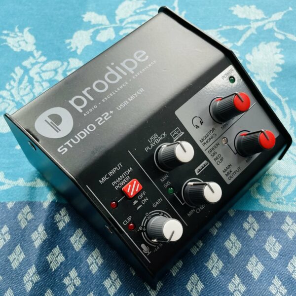 Table de mixage carte son Prodipe Studio 22+ USB n°760010255148, câble usb, boite d’origine