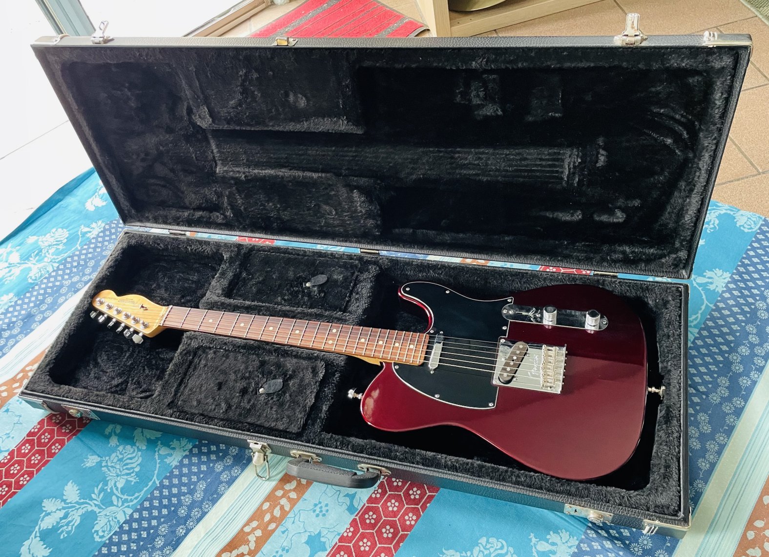 Guitare électrique Fender American Standard Telecaster TW BDM Rosewood Bordeaux Mettalic n°US14036762 (2014, USA), modèle 0113200775, étui Fender, fixation sangle straplocks – Image 9