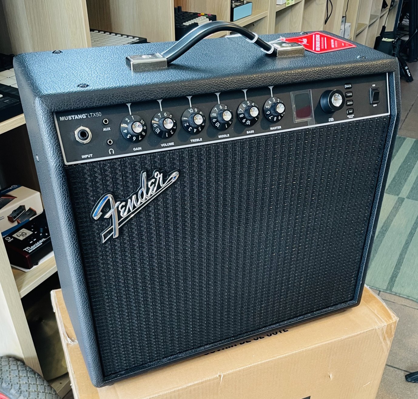 Ampli guitare Fender LTX50 n°TGPG25030057, alim