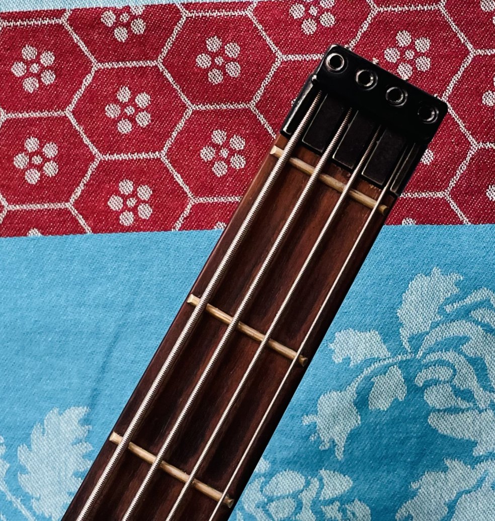 Basse électrique active sans tête Hohner B2A BK n°8859491 (Licenced Steinberger), préampli modifié (toujours active), housse Tobago – Image 4