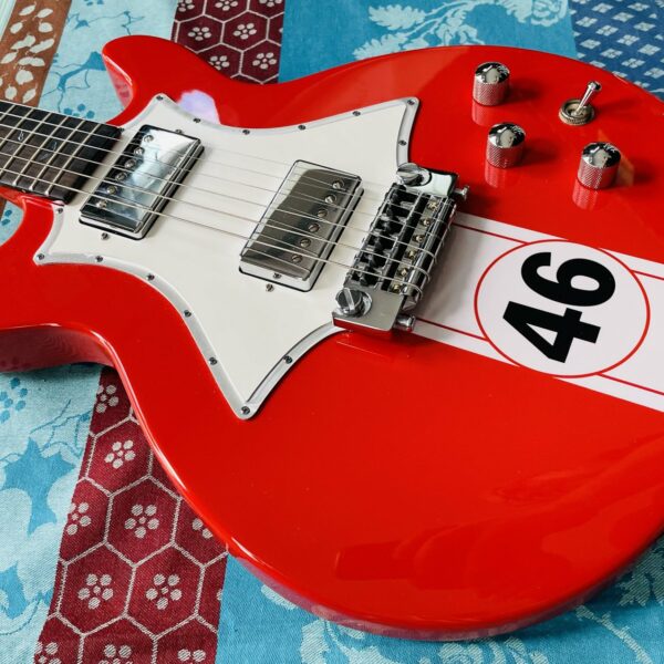 Alternative view of Rare guitare électrique du luthier Michel Lâg RR1500 Roxane Racing Red n°137031 (France), belle housse Lâg