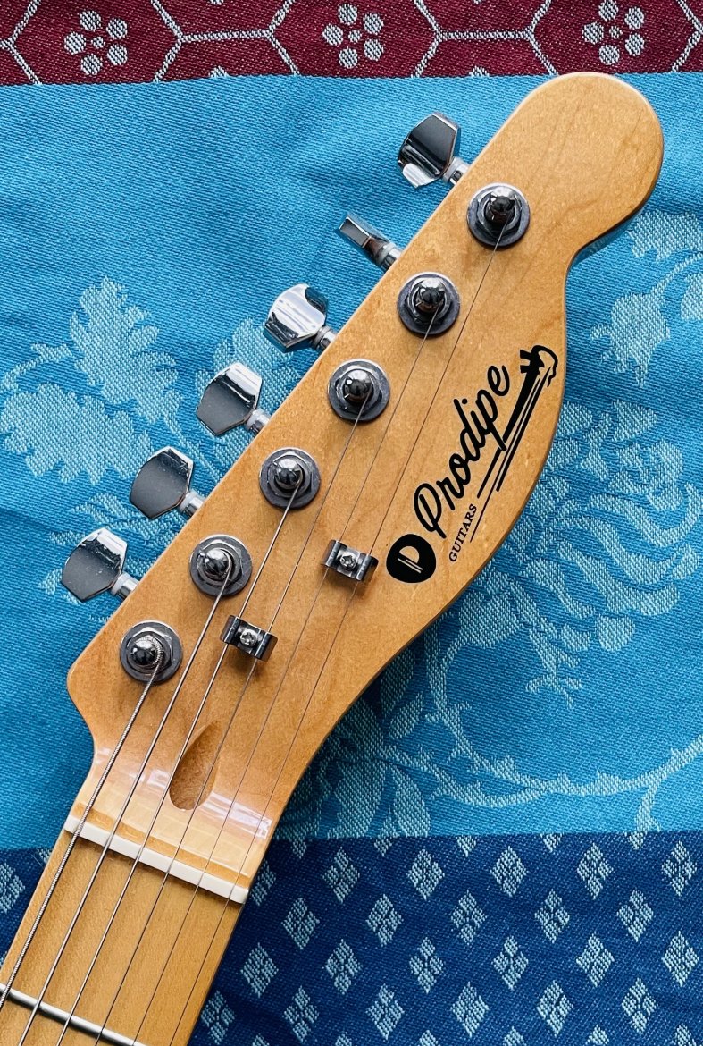Guitare électrique Prodipe telecaster TC80 sunburst , upgradée micros Wilkinson, pontets, prise jack, réglages luthier Thébé, housse Thomann – Image 4