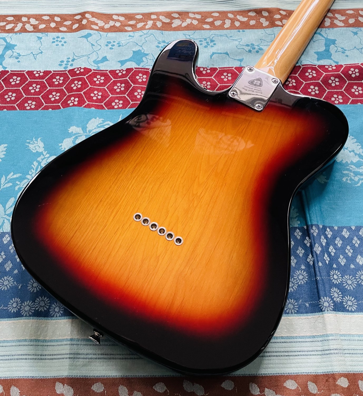 Guitare électrique Prodipe telecaster TC80 sunburst , upgradée micros Wilkinson, pontets, prise jack, réglages luthier Thébé, housse Thomann – Image 8