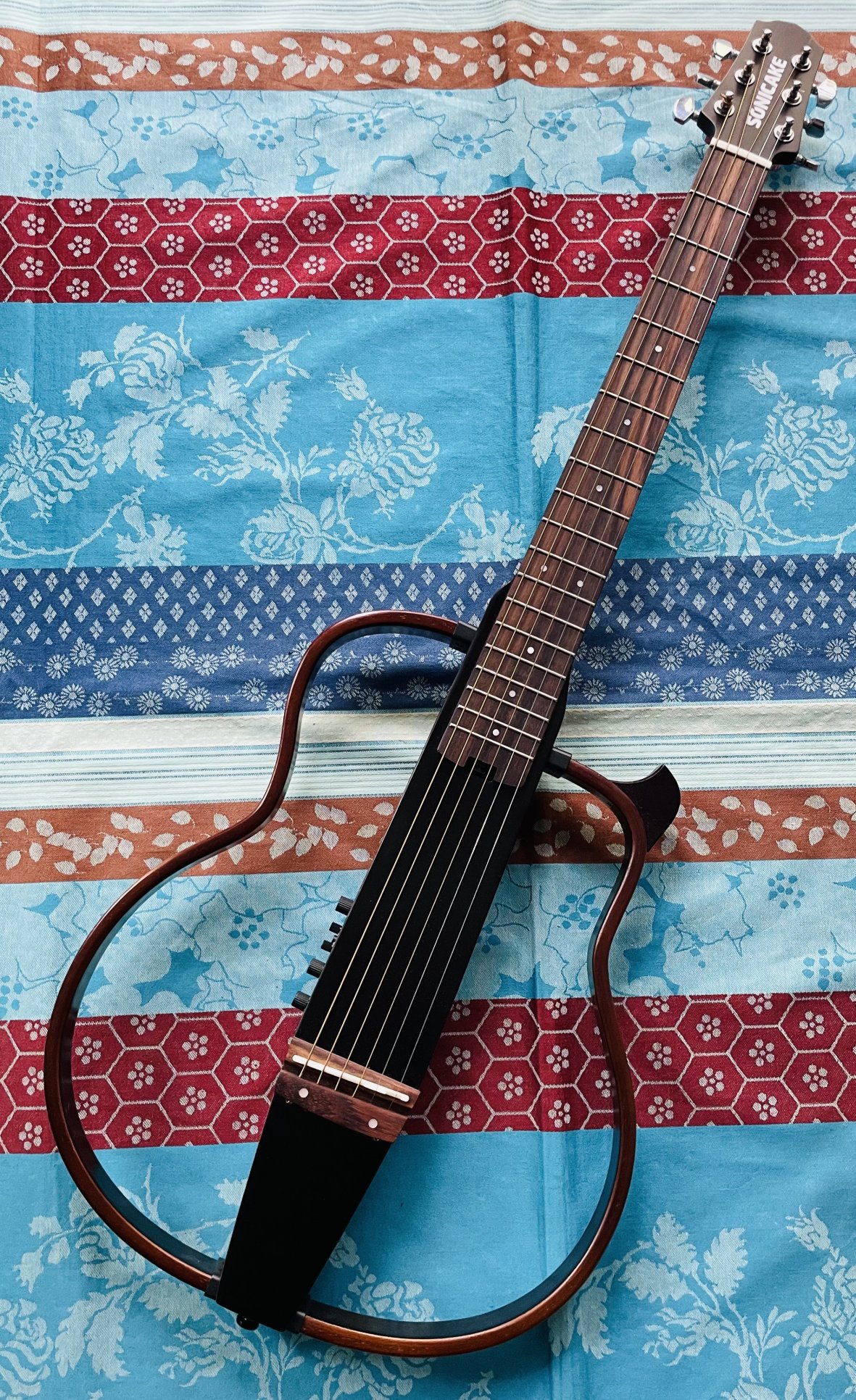 Guitare de voyage Sonicake Travel Guitar QGT-01, housse d’origine