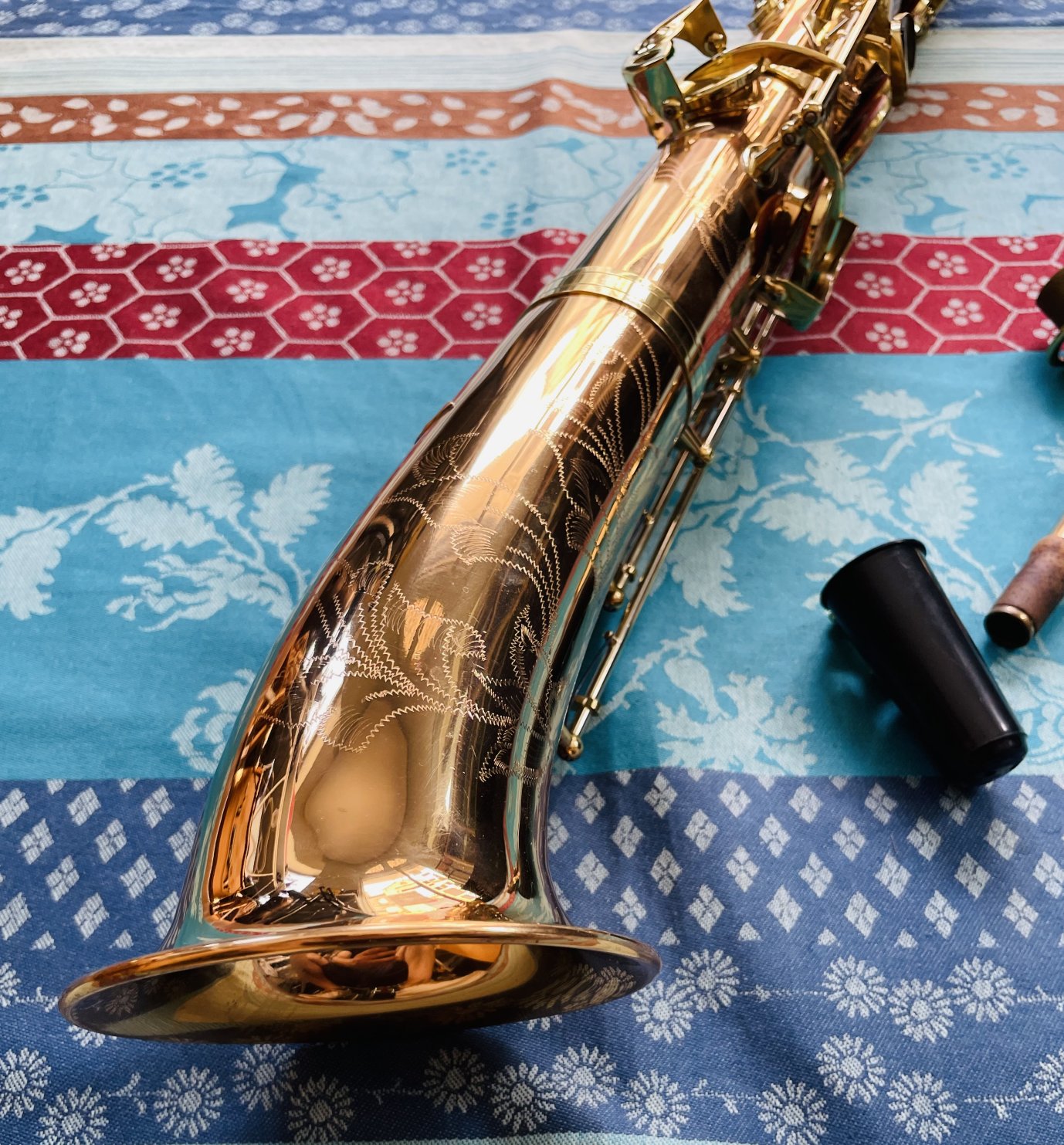 Saxophone Thomann Alto droit TSA-500 Mib, bec d’origine, couvre bec, ligature, étui avec clé – Image 3