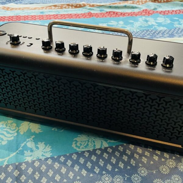 Ampli guitare Yamaha THR30Ii Wireless Black n°T573382VX, housse Yamaha THRBG1, footswitch sans fil X-Sonic Airstep YT n°478637327575 avec housse, Line 6 Relay G10TII wireless transmitter n°W1T0M7104020985 avec housse