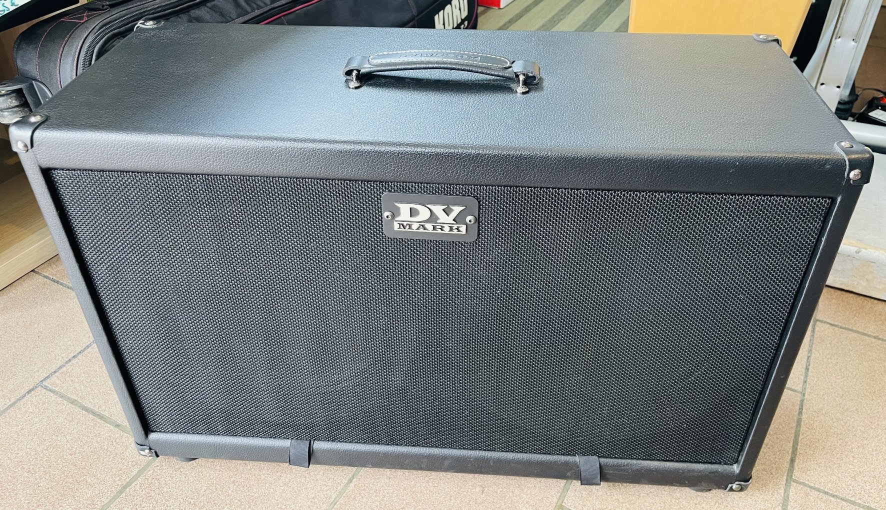 Cabinet DV Mark Neoclassic 212 n°ZC001244, 300W 8 ohms