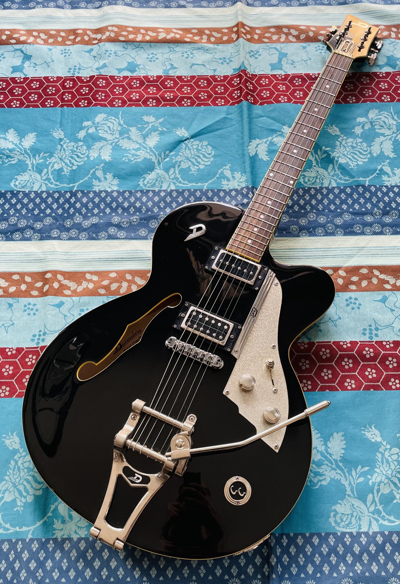 Guitare électrique hollow body Duesenberg Carl Carlton n°042241 (2004, Germany), étui d’origine