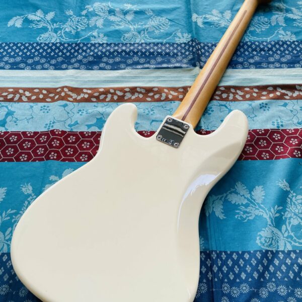 Basse électrique Fender Standard Precision Bass Artic White n°MX13428979 (2014, Mexico) – Image 7