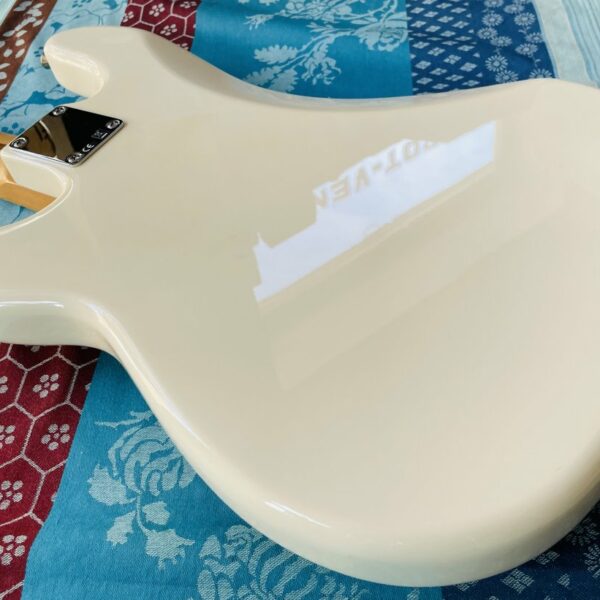 Basse électrique Fender Standard Precision Bass Artic White n°MX13428979 (2014, Mexico) – Image 8