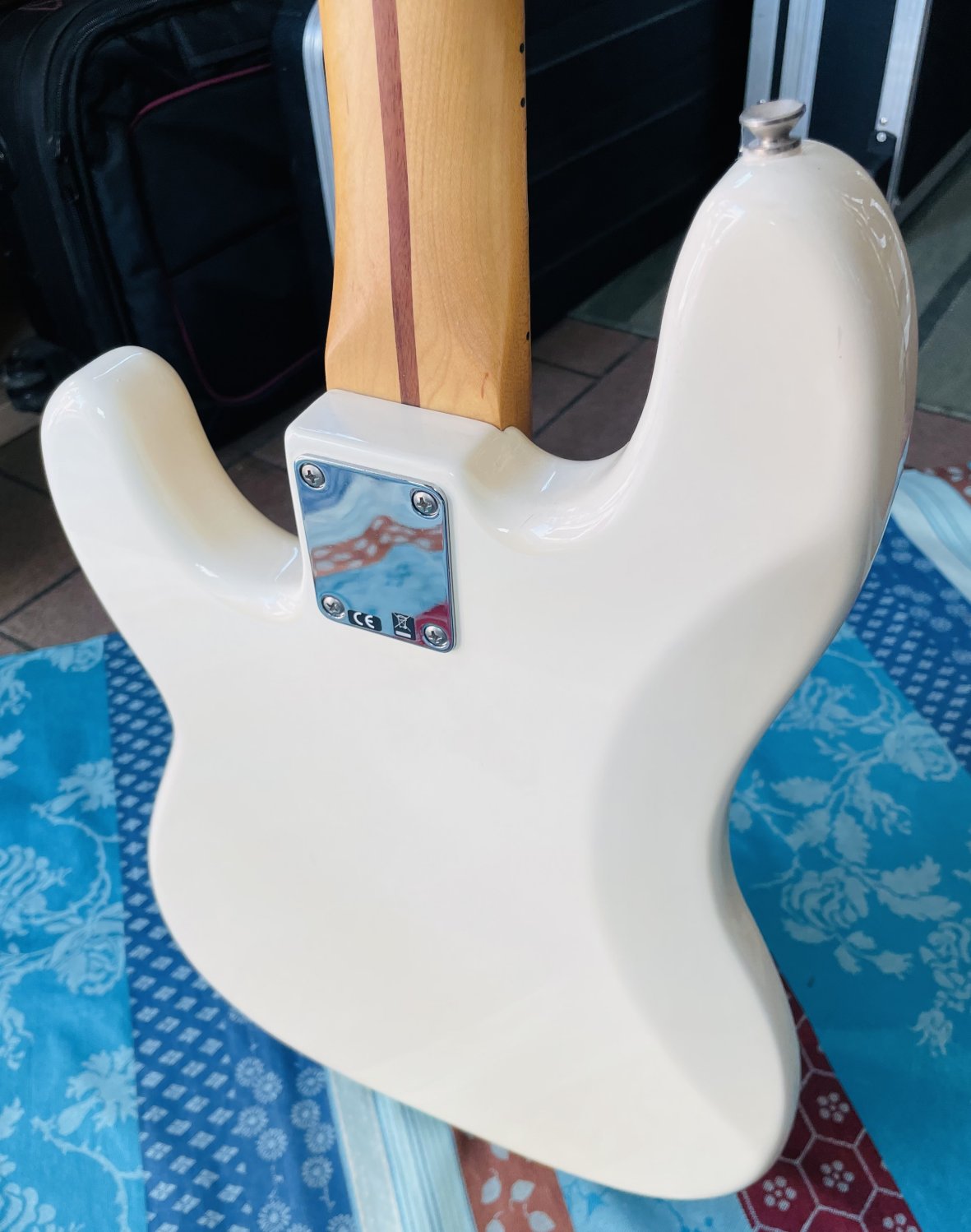 Basse électrique Fender Standard Precision Bass Artic White n°MX13428979 (2014, Mexico) – Image 12